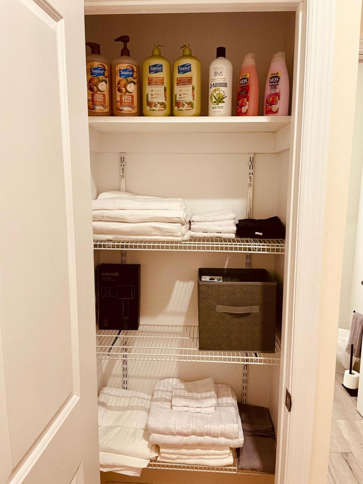 Appartement Ooohlala! 2 Beds And 2 Full Baths W/Free Parking à Newark Extérieur photo