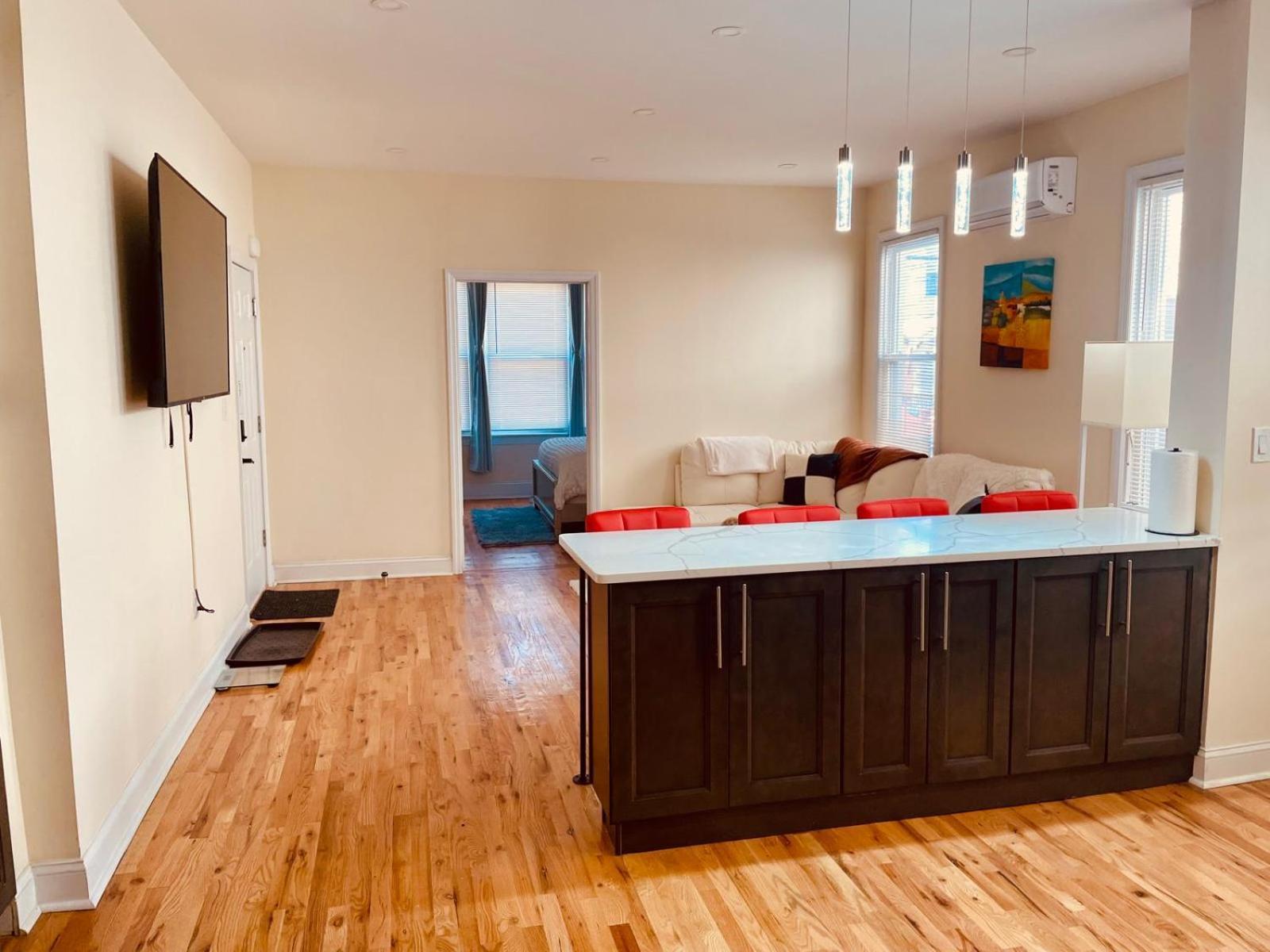 Appartement Ooohlala! 2 Beds And 2 Full Baths W/Free Parking à Newark Extérieur photo