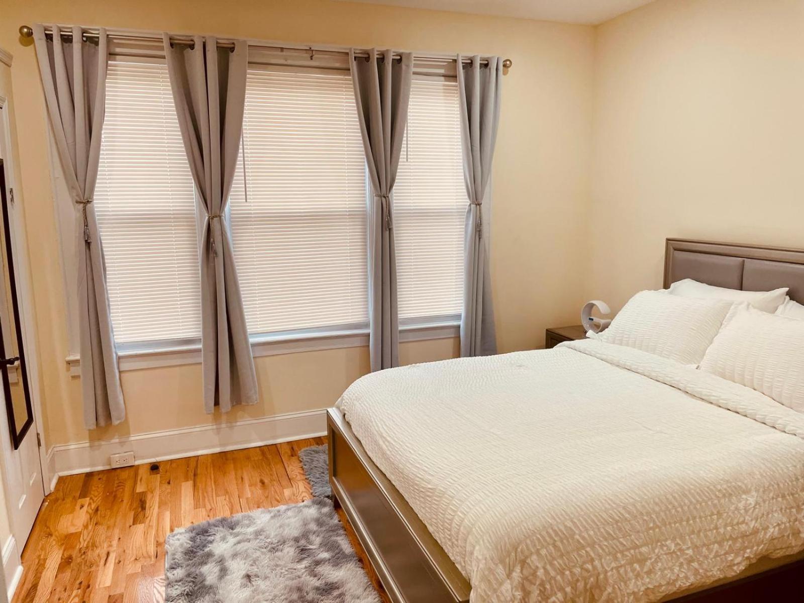 Appartement Ooohlala! 2 Beds And 2 Full Baths W/Free Parking à Newark Extérieur photo