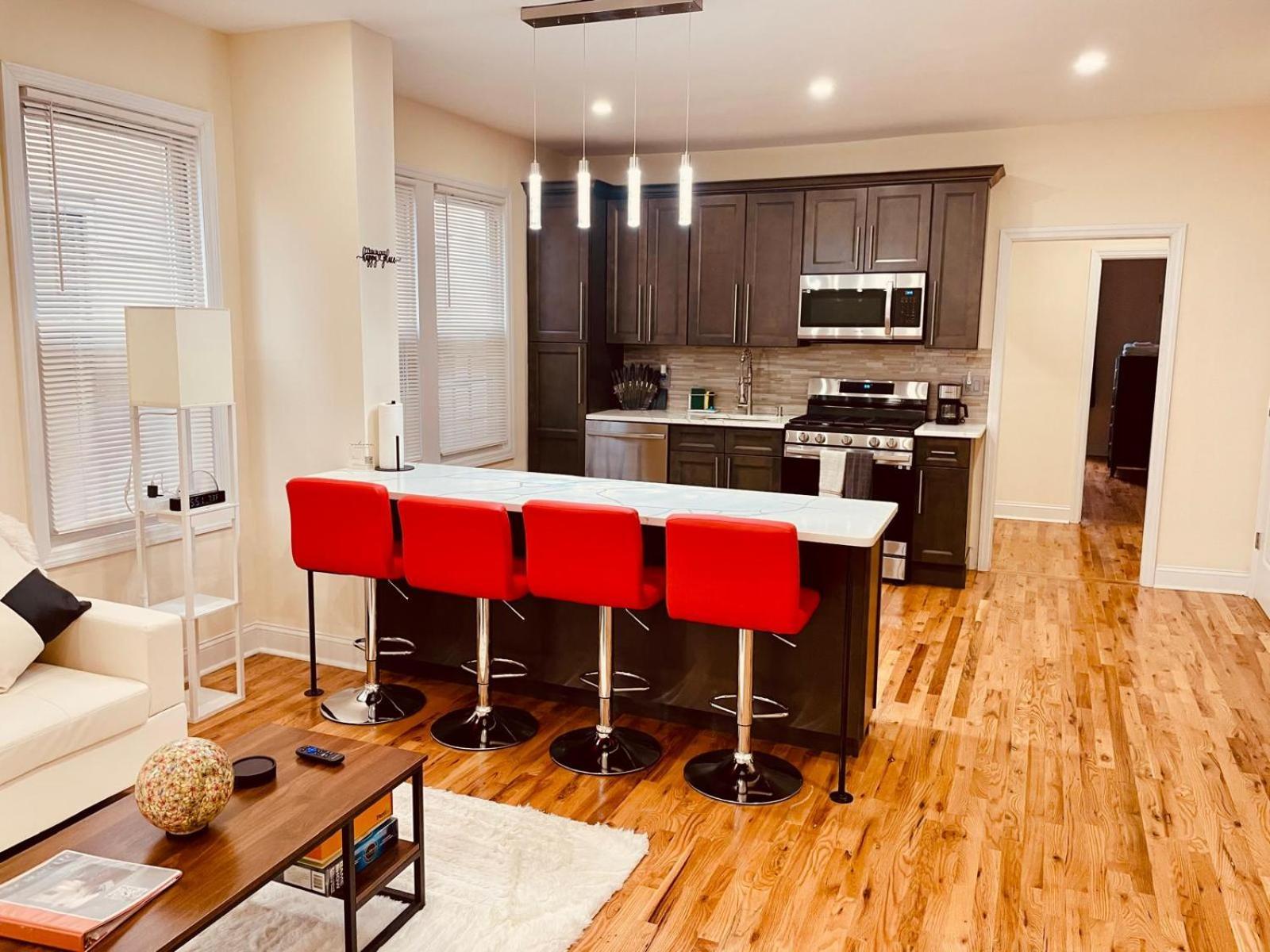 Appartement Ooohlala! 2 Beds And 2 Full Baths W/Free Parking à Newark Extérieur photo