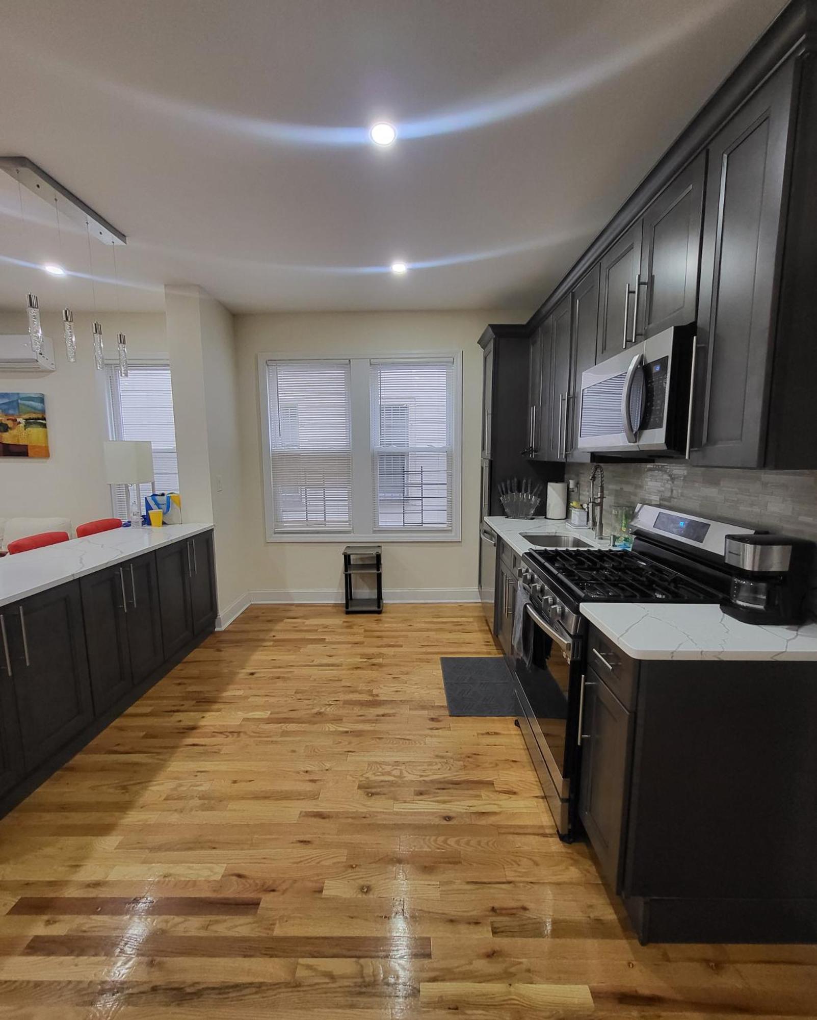 Appartement Ooohlala! 2 Beds And 2 Full Baths W/Free Parking à Newark Extérieur photo