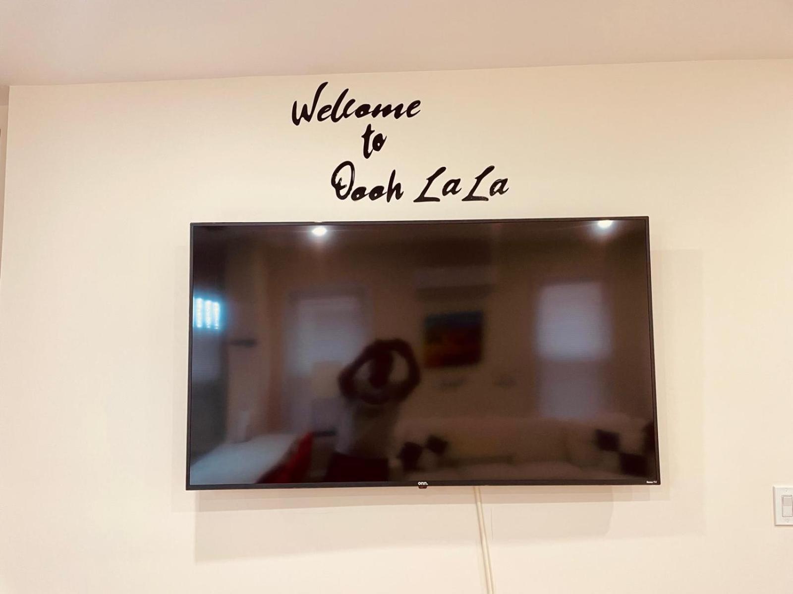 Appartement Ooohlala! 2 Beds And 2 Full Baths W/Free Parking à Newark Extérieur photo